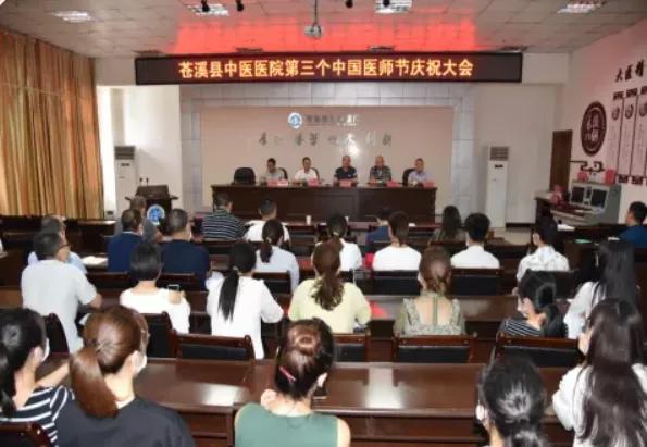 弘扬正能量众志成城抗疫情,弘扬抗疫精神同心共抗疫情