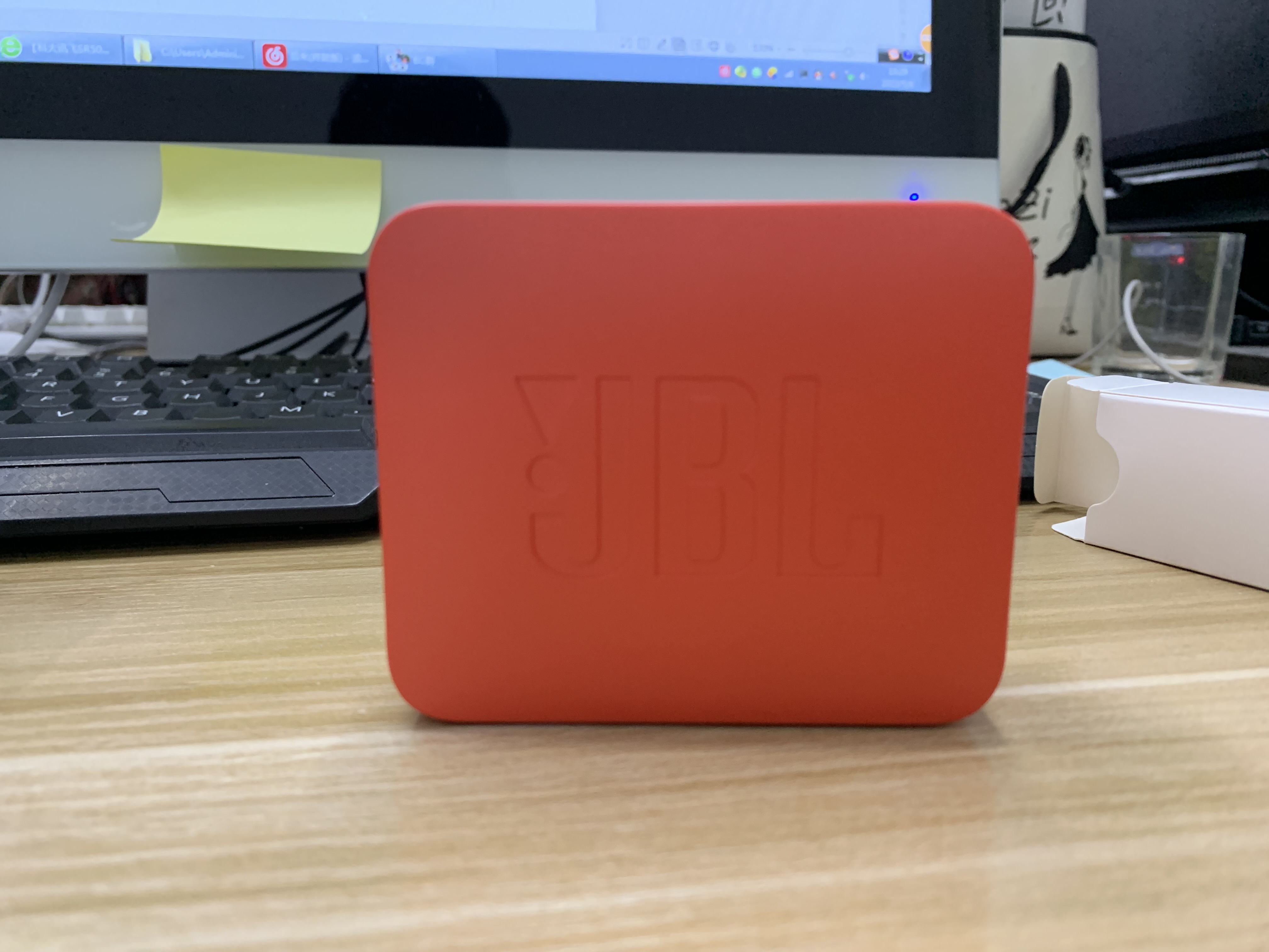 最便宜的jbl蓝牙小音响多少钱,现在jbl音箱还值得买吗