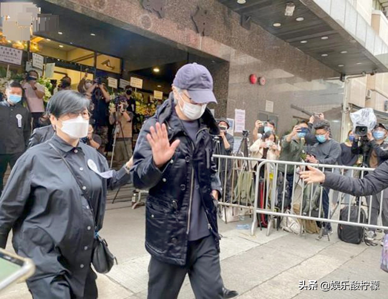 吴孟达谈和周星驰早期经历,吴孟达与周星驰谈人生的视频