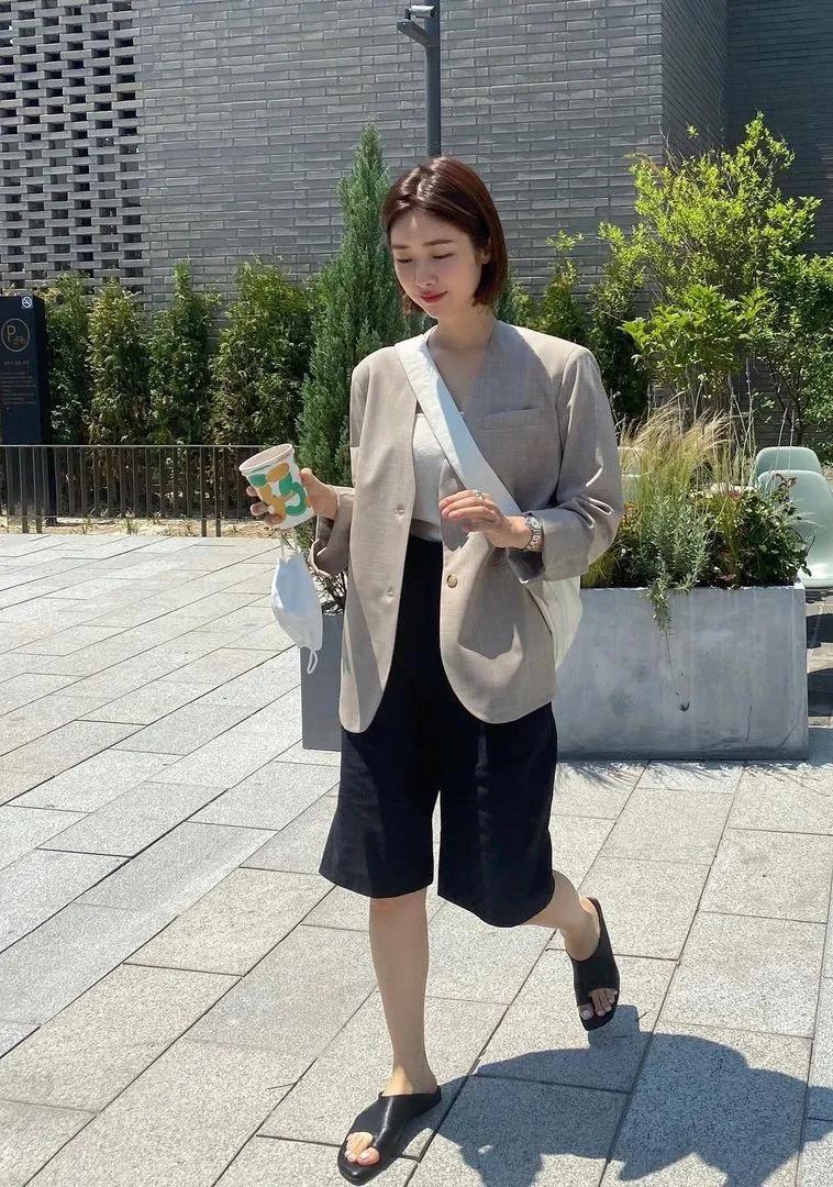 求jennie同款衣服,jennie无帽卫衣