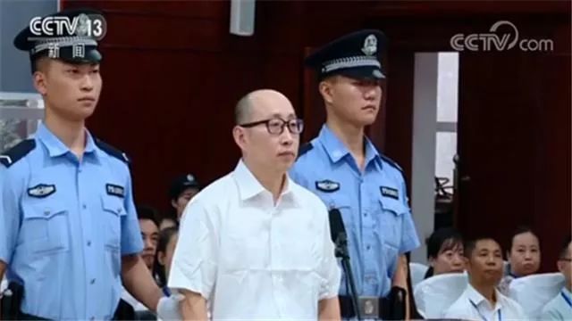 保时捷女司机所长丈夫处理结果,保时捷女车主被扇耳光处理结果