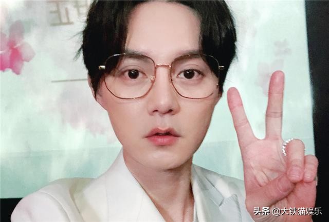 这4位男星的“M唇”太绝了！又妩媚又有脆弱感，真正的亦正亦邪