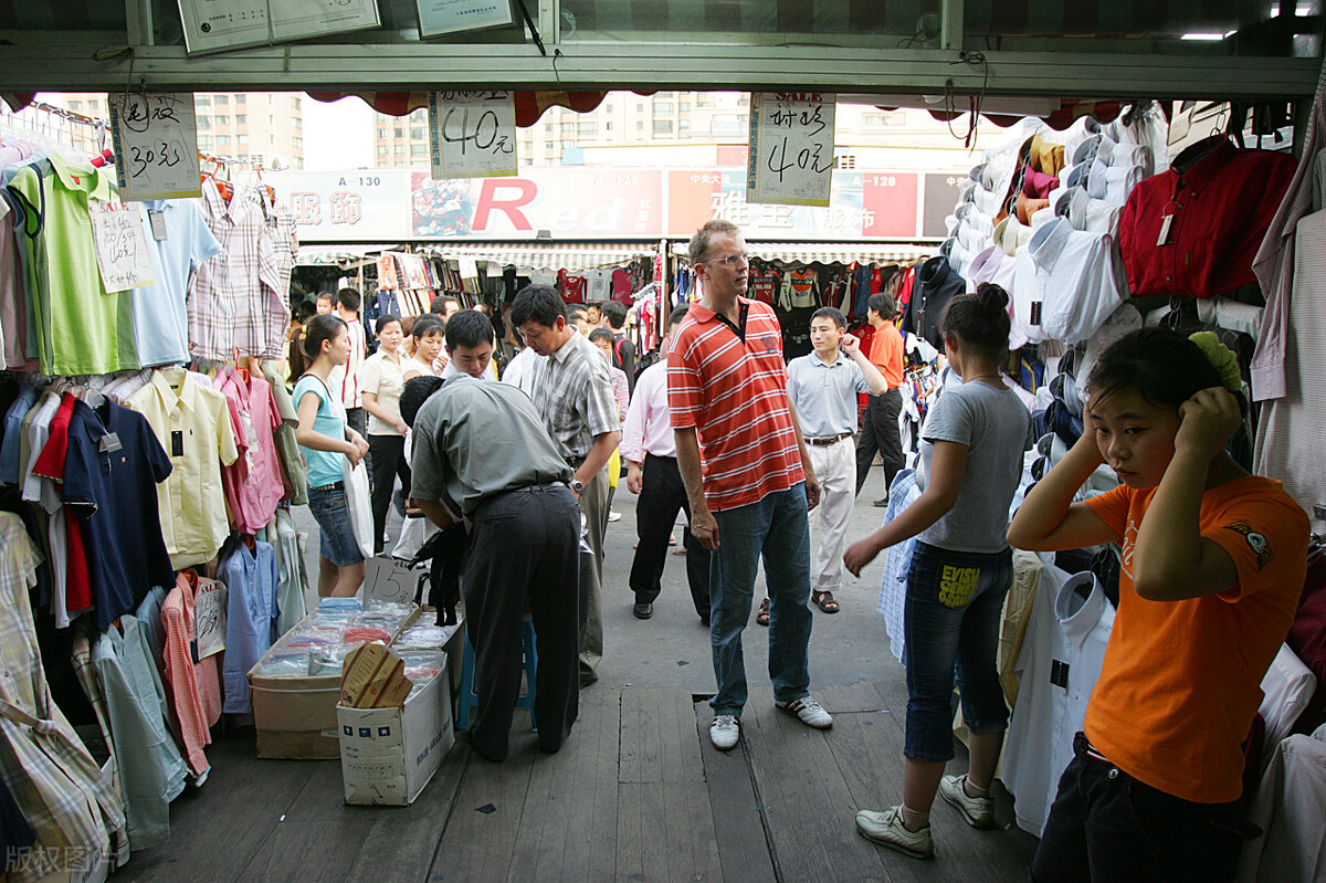 上海最大的服装饰品批发市场,曾经最热闹的上海襄阳路服装市场