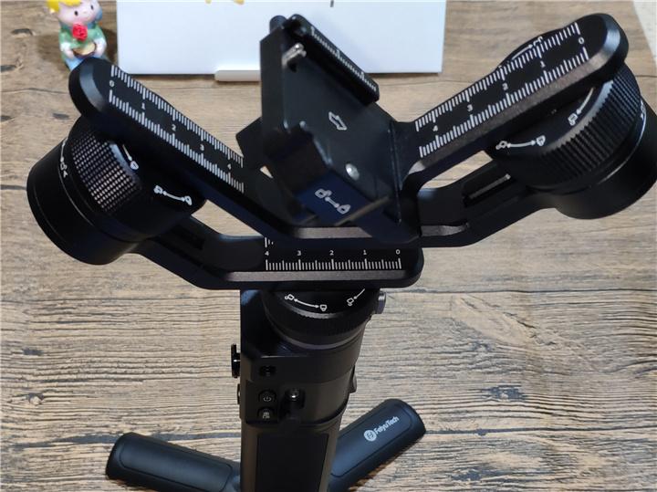 飞宇g6max稳定器如何装手机,飞宇稳定器g6max为什么会抖