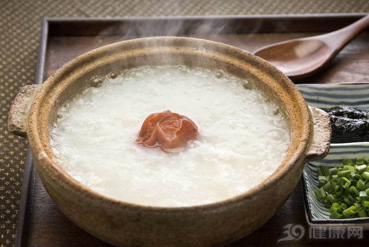 糖友喝粥时搭配什么食物为宜,糖友食谱照着吃血糖平稳一整天