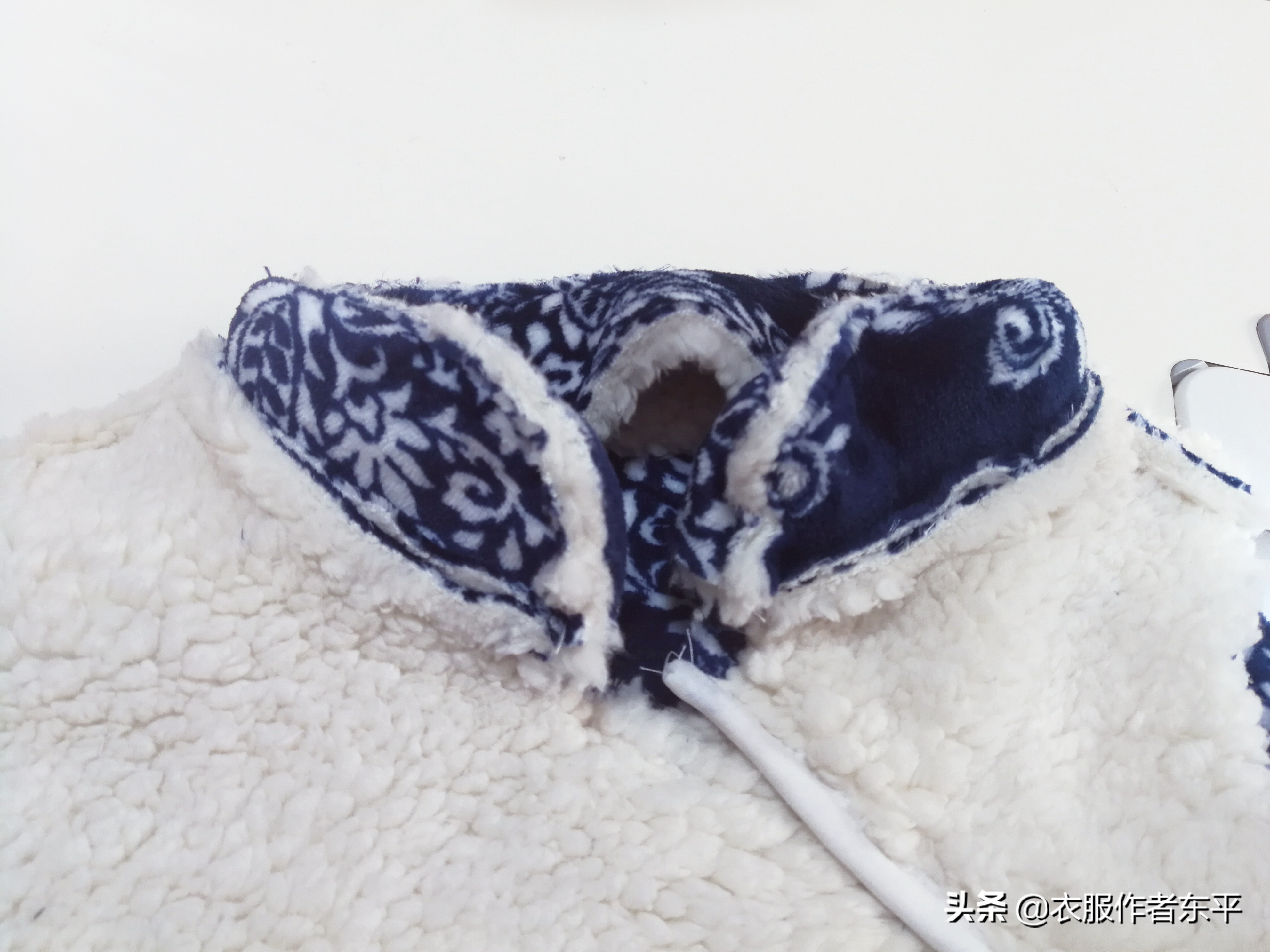 青花瓷半高领打底衫女,民族风青花瓷打底衫女款