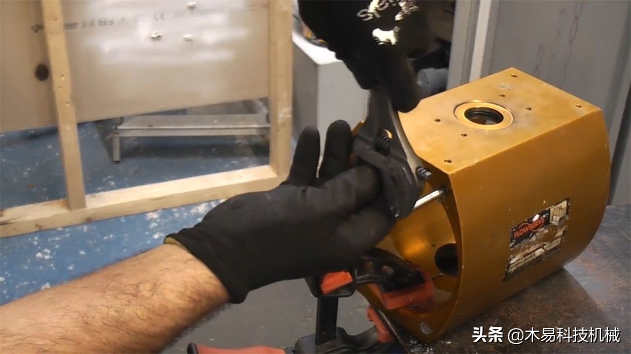 螺丝钉断在螺母中怎么取出,膨胀螺丝螺母怎么取出