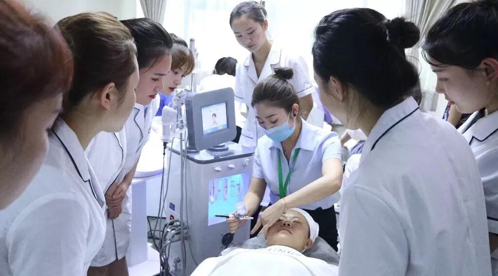 你也可以拥有自己的事业,怎么低成本拥有一家美容院