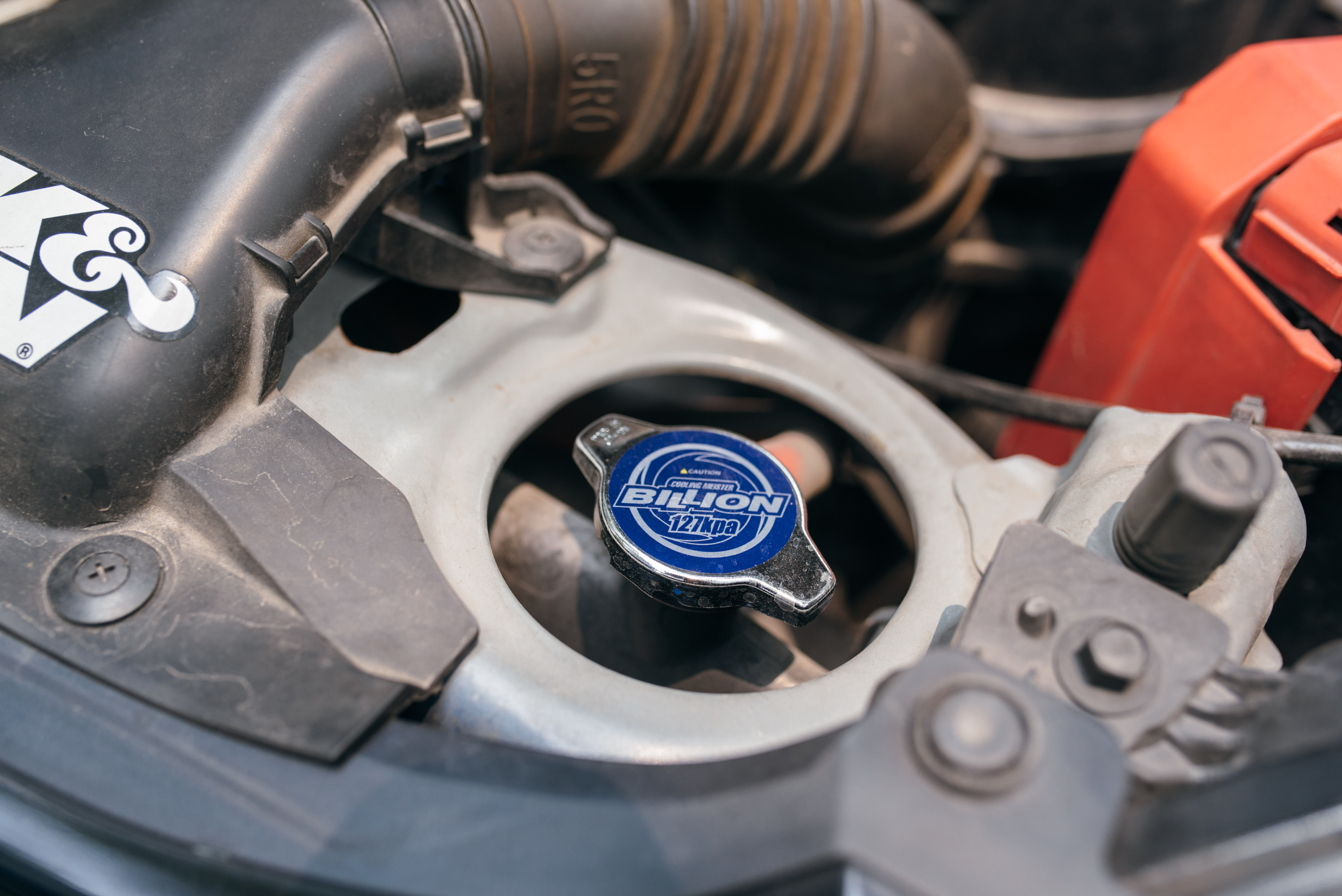 本田飞度适合男孩子开吗,本田飞度适合家庭用车吗