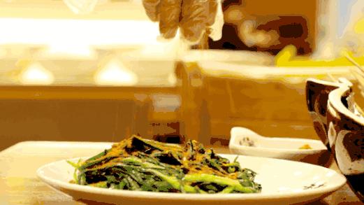 一处小众目的地！这里有酸汤辣子蘸出来的美味，吃一口就丢魂！