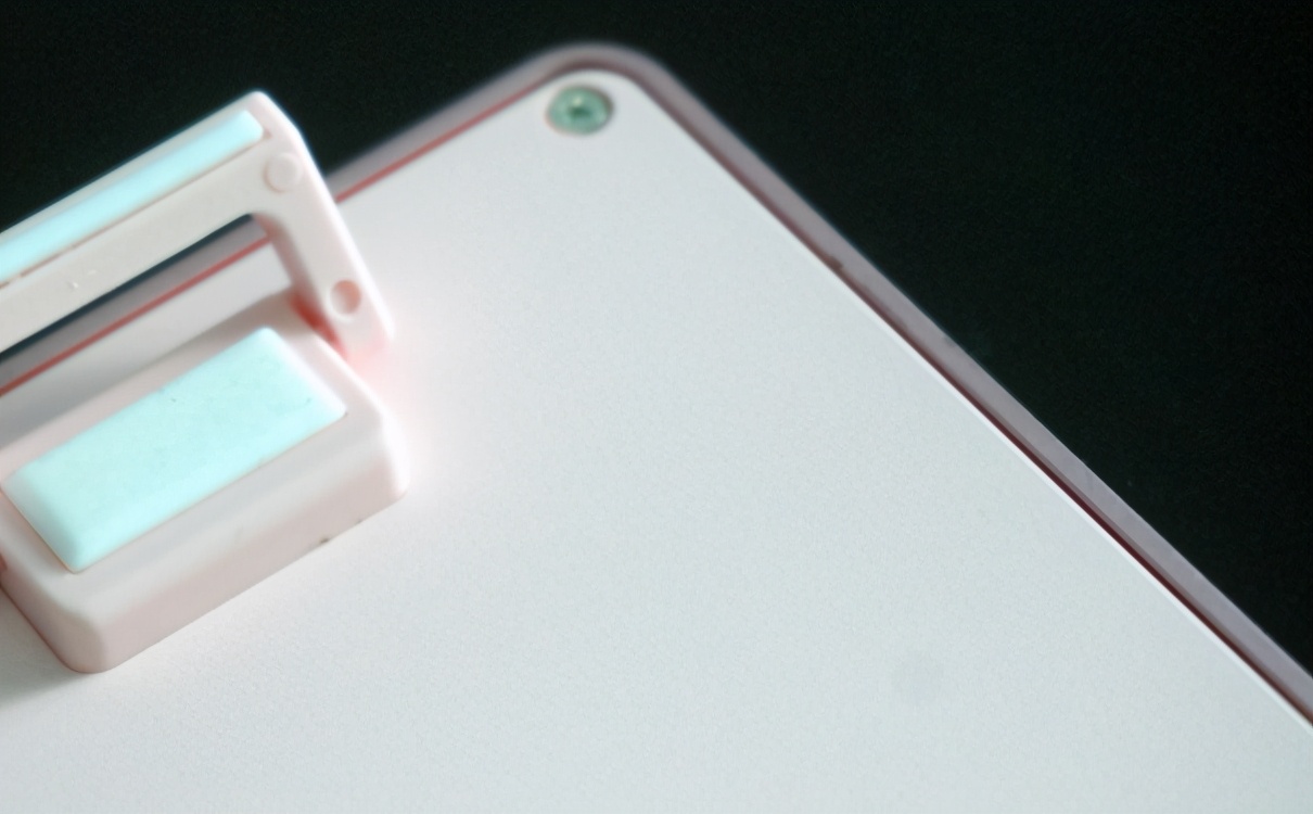 戴尔巧克力键盘测评,漂亮得不像实力派的上一句