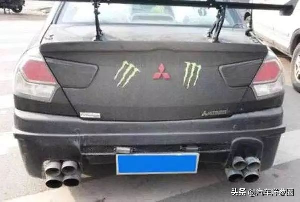 情人节开大奔接女朋友，拉开车门她却说要分手？！