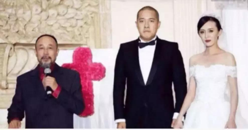 认贼作父被嘲讽,讽刺有些人认贼作父