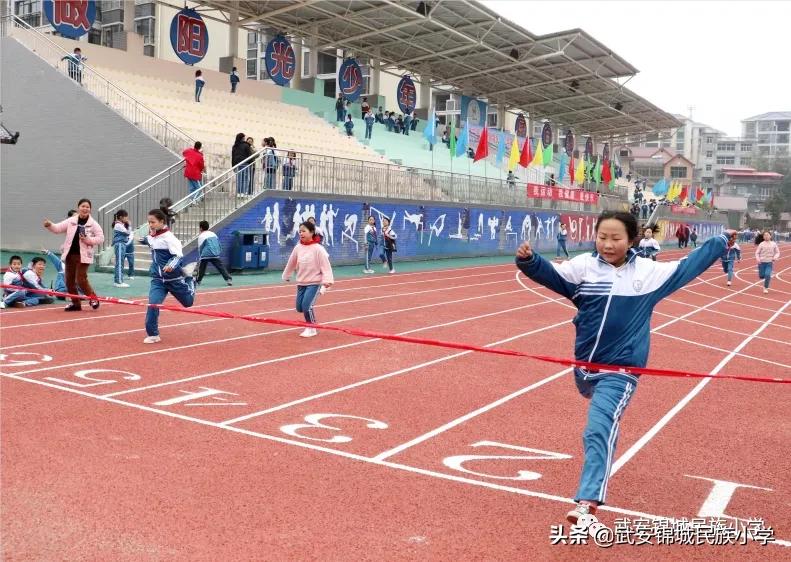 浼犳壙浣撹偛绮剧浜夊仛鏃朵唬鏂颁汉,浼犳壙濂ヨ繍绮剧浜夊仛鏃朵唬鏂颁汉