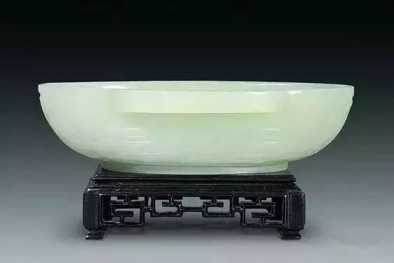 和田糖玉碧玉墨玉哪个值钱,啥样的翠青和田玉有收藏价值