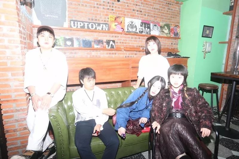 没有什么能比登陆草莓星球，更能唤醒春困的灵魂了