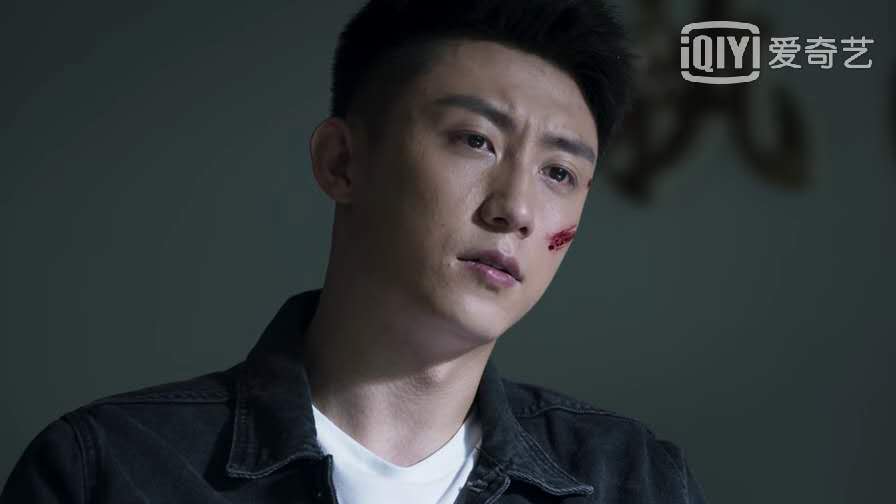 李飞和黄锐之间发生了什么,李飞做过的过分的事情