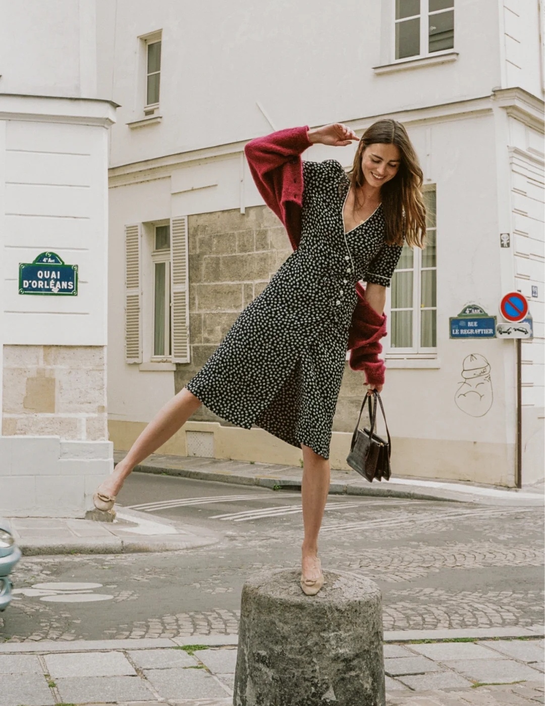 法国女性为什么那么多风情,法国女人的穿衣品味特点