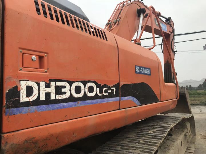 一手车源个人出售3系,二手斗山300