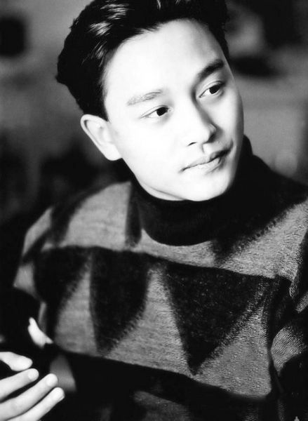 缅怀哥哥张国荣继续宠爱18年,缅怀张国荣纪念视频