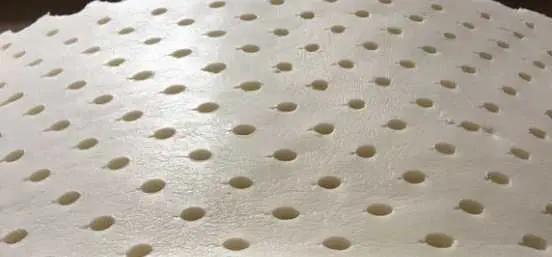 纯乳胶床垫能渗水吗,天然乳胶床垫真的透气吗安全吗