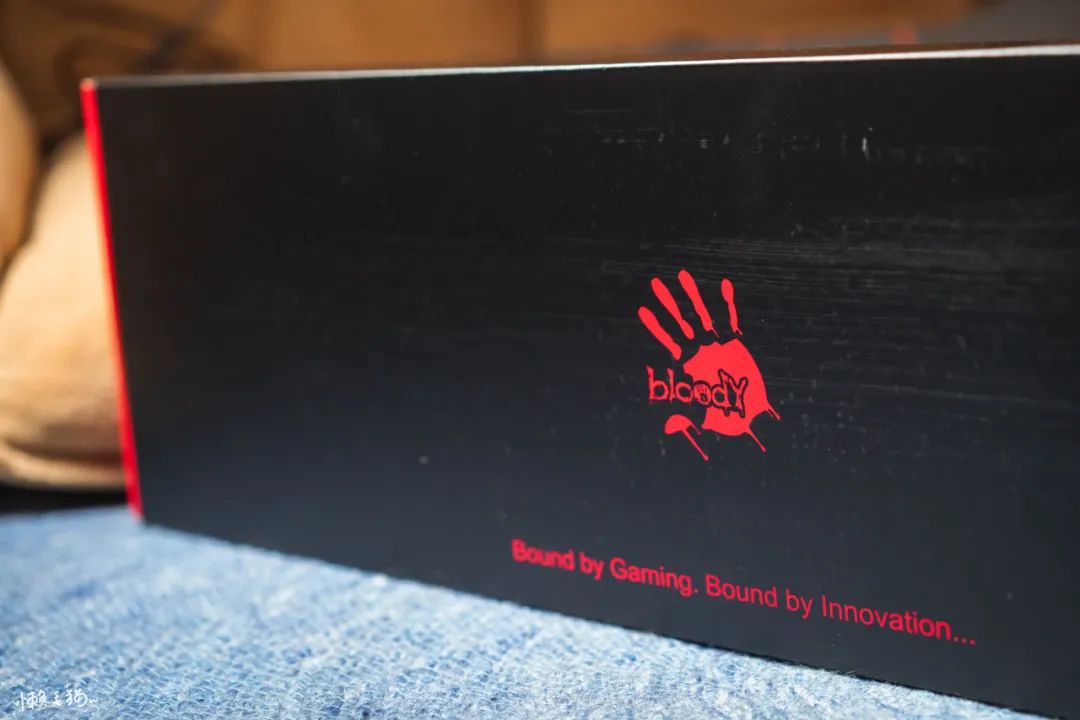 给我一个粉红色的回忆,第四代光轴键盘血手幽灵