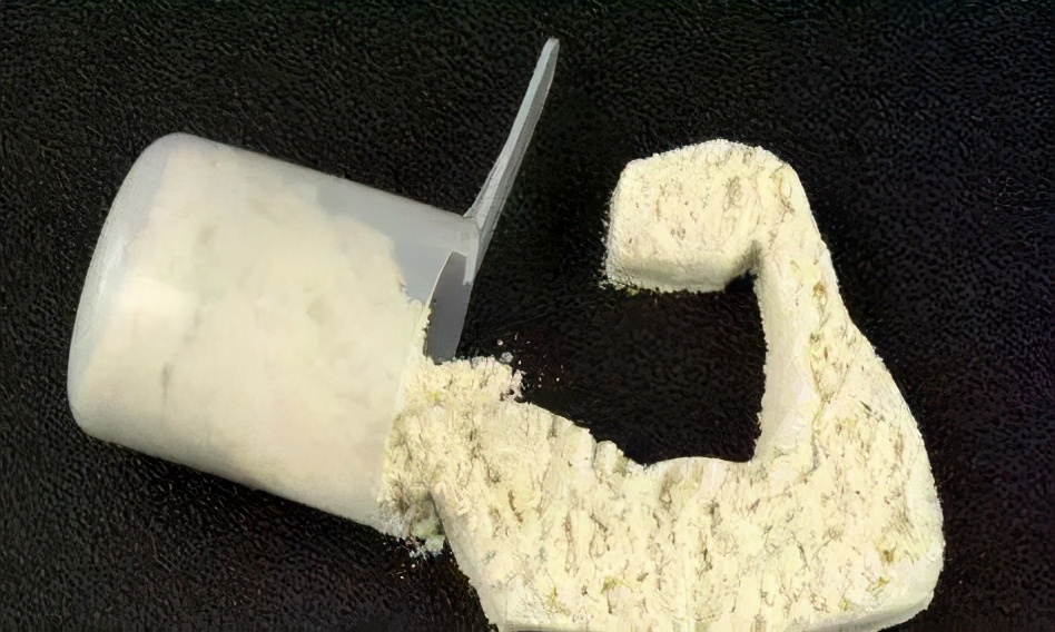 蛋粉吃多了伤肾是吗 (喝蛋白粉注意什么)