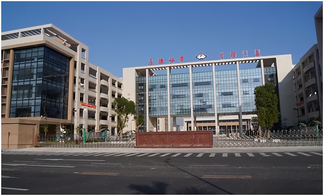 东莞8大名校有哪些,东莞出名的学校