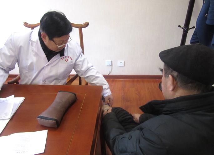 沈舒文坐诊,陕西名老中医沈舒文