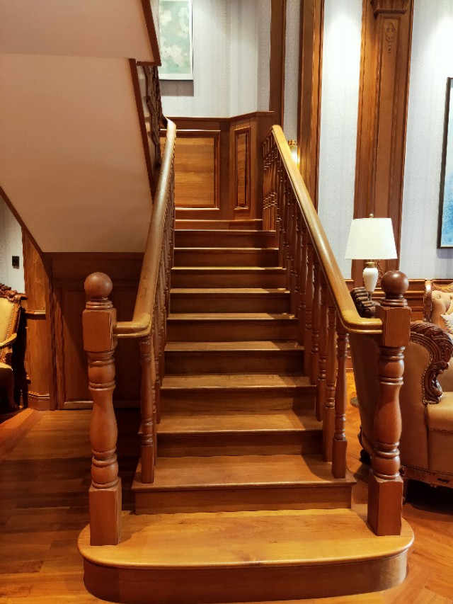 真假柚木对比,如何鉴别柚木家具