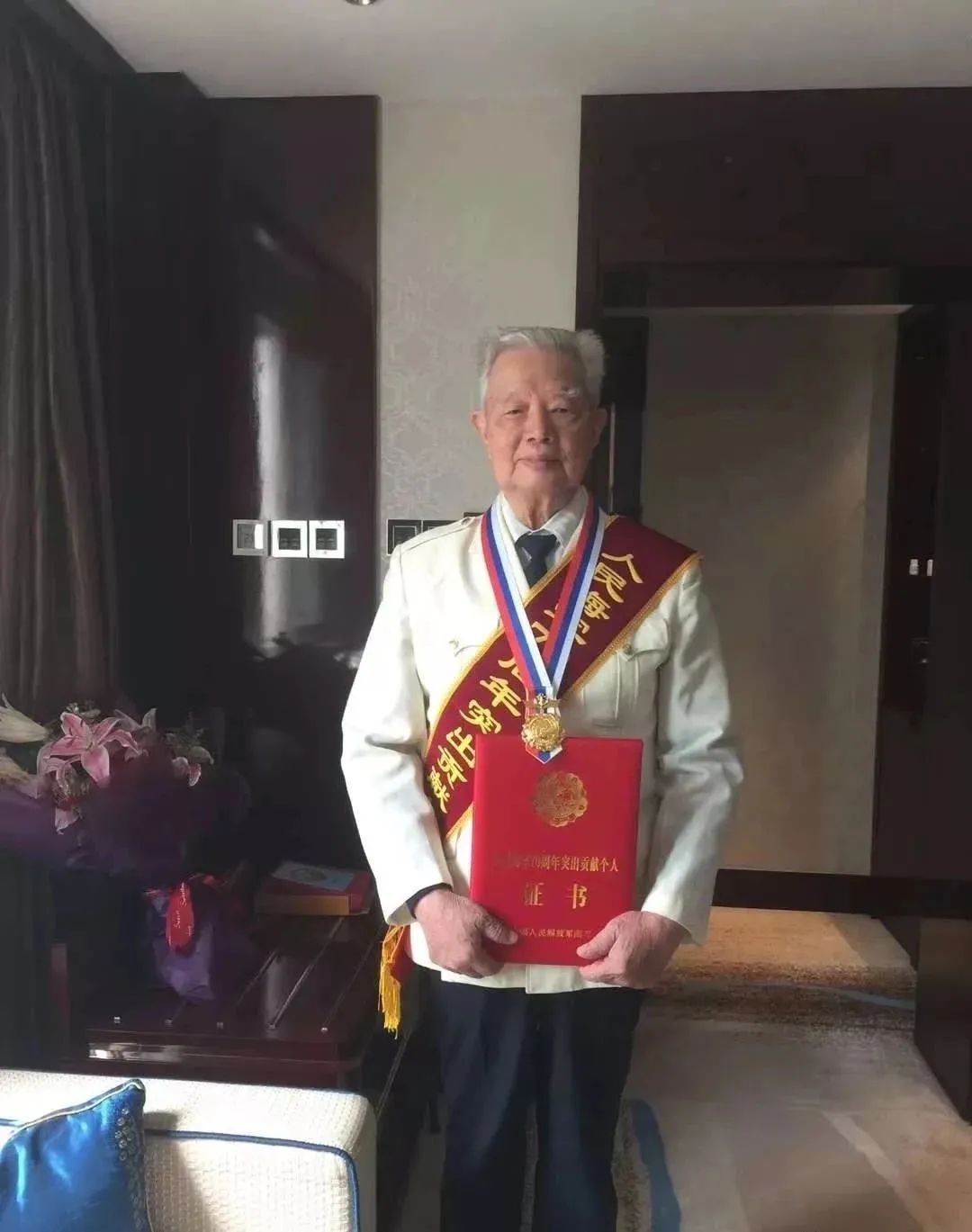 陈伟文战斗英雄,陈伟文将军访谈录