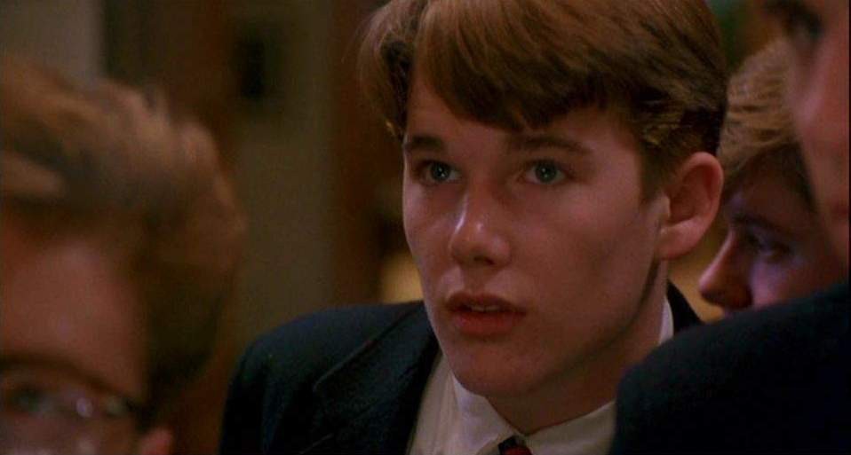 利刃出鞘2伊桑霍克,伊桑霍克利刃出鞘