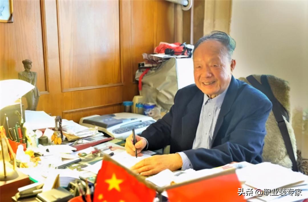 服装品牌创业故事,三枪牌的起源