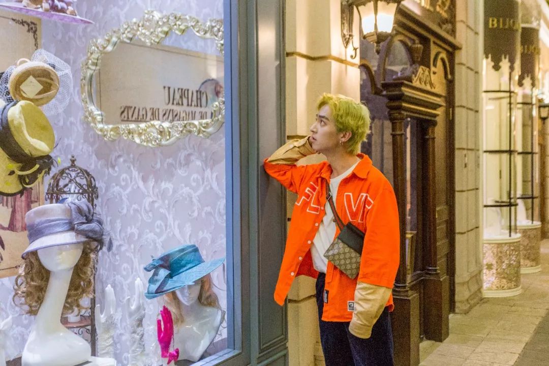 look缃戠孩,look鍝ュ摜