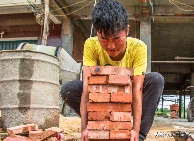 钱难赚生活不易且行且珍惜,钱没赚到人生真无奈吗