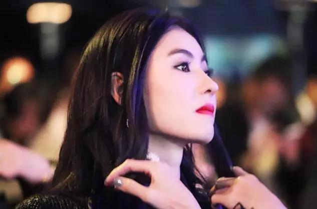 明星娱乐第一现场王菲谢霆锋,明星娱乐第一现场王菲