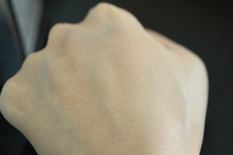 兰芝雪润无瑕气垫粉凝霜,兰芝粉气垫干皮测评