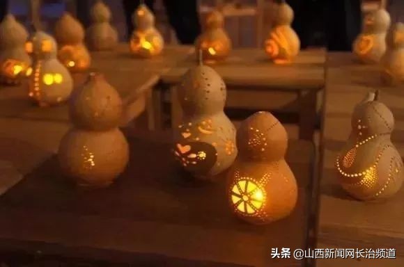 鎴戜滑韬竟鐨勬柊闂绘湁鍝簺,鎴戜滑韬竟鐨勪簩闈掍細灞辫タ