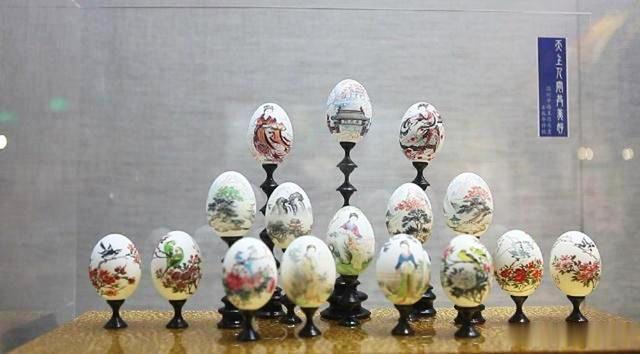 大妈拿夜明珠鉴宝,大妈戴夜明珠鉴宝称20年前花300块