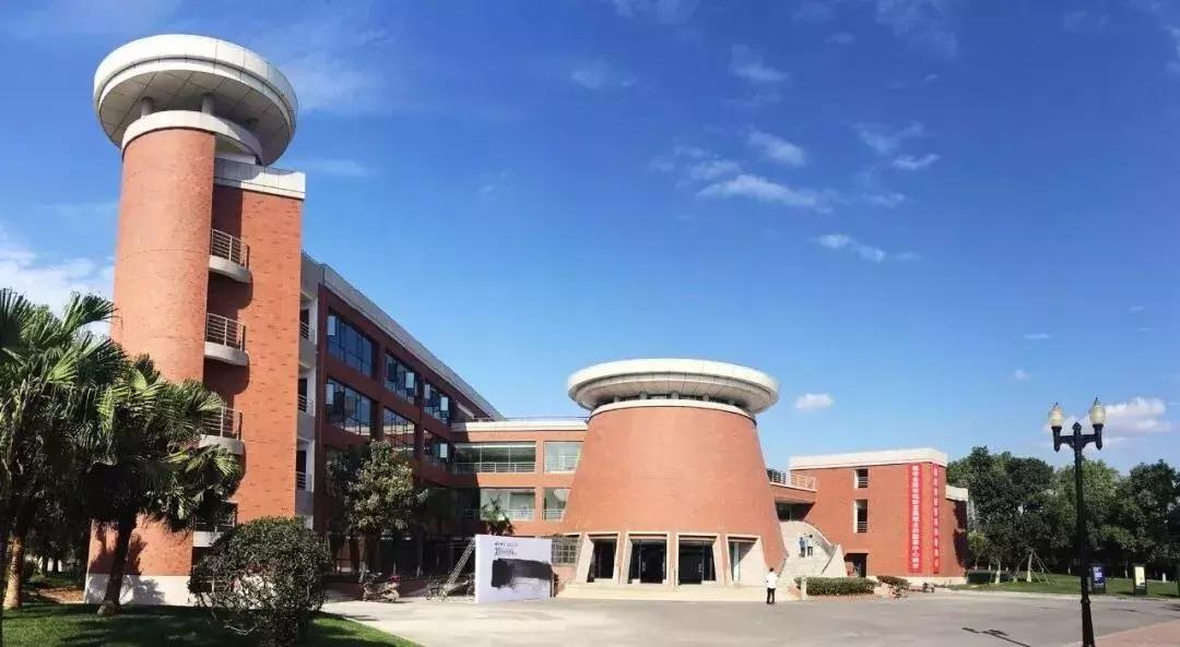 鲜橙攻略丨成都大学校园环境篇