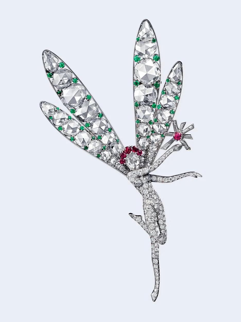 身家上亿的她，做了一辈子“公主梦”，最后人财两空