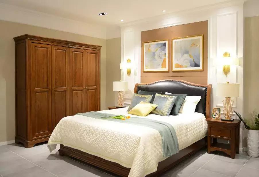 华日家居荣膺新浪家居“2018年度消费者信赖品牌”