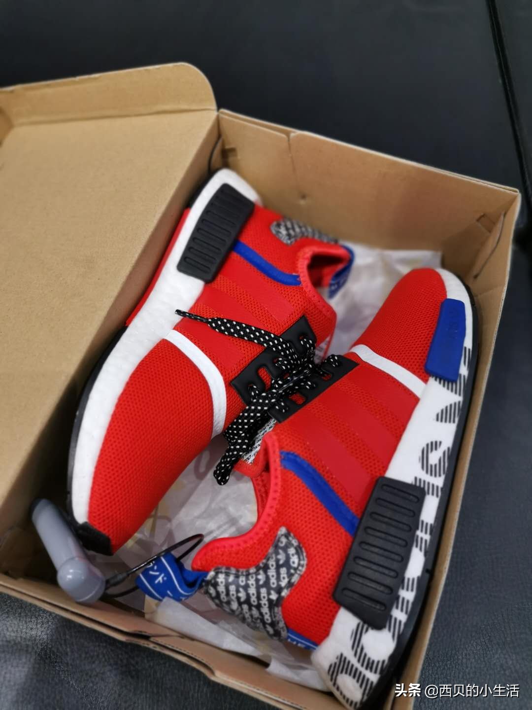 adidasnmd最低价,阿迪达斯打折抢疯郑州