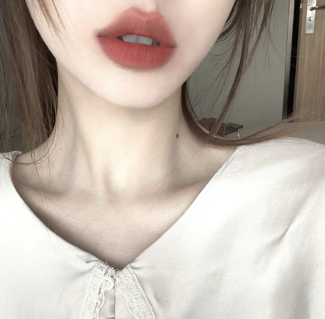 又显白又好看的口红色号,比较润且显白的口红