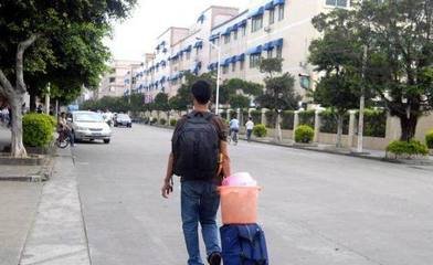 父爱如山无声的父爱,父爱虽无声却重如山