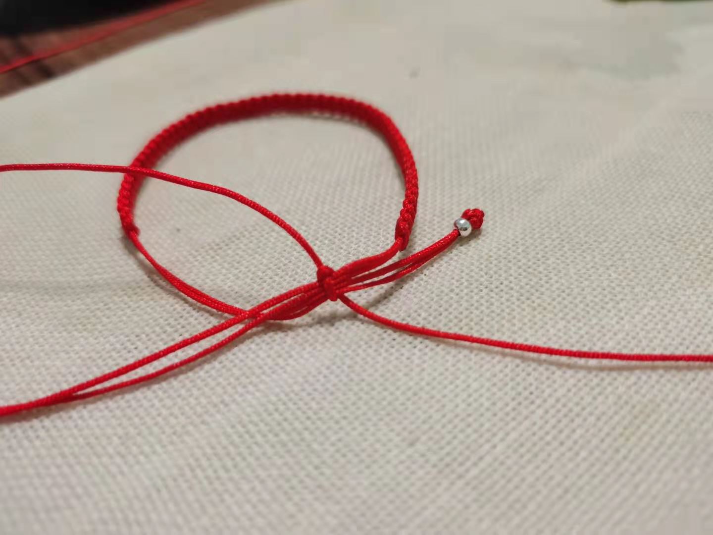 细手绳编转运珠手绳教程,红绳转运珠编绳教程