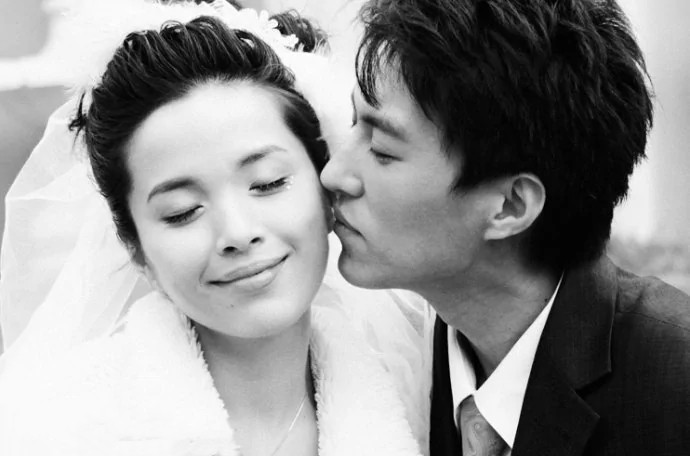 李佳的两段婚姻,青春不言败靳东与李佳是真夫妻吗