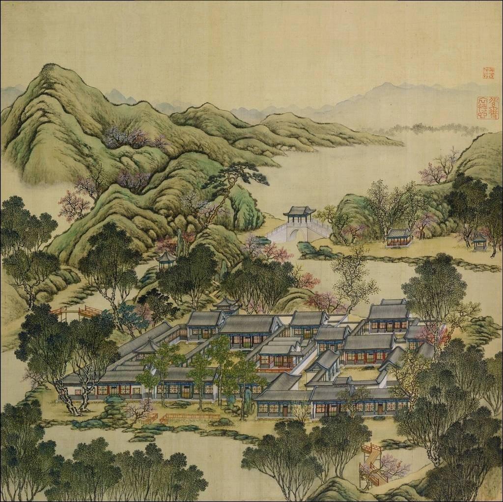 余晖映照出娇艳的晚霞,余晖映衬下美景