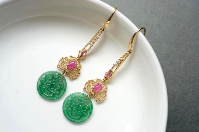 这些美翻了的新中式翡翠耳饰,让人赏心悦目的复古翡翠耳坠