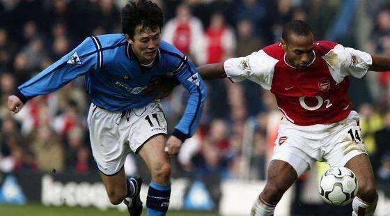 40岁中国足球留洋传奇宣布退役,目前留洋的中国足球运动员有哪些